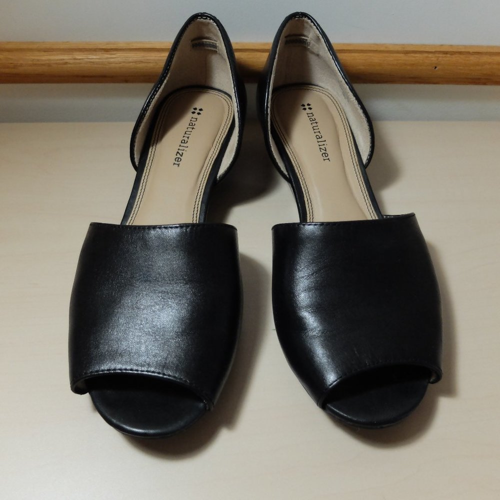 Black Naturalizer Open Toe Shoes - size 8 wide
